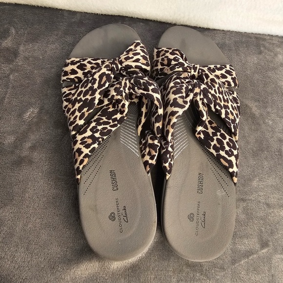 Clarks Leopard Print Sandals - Picture 3 of 8